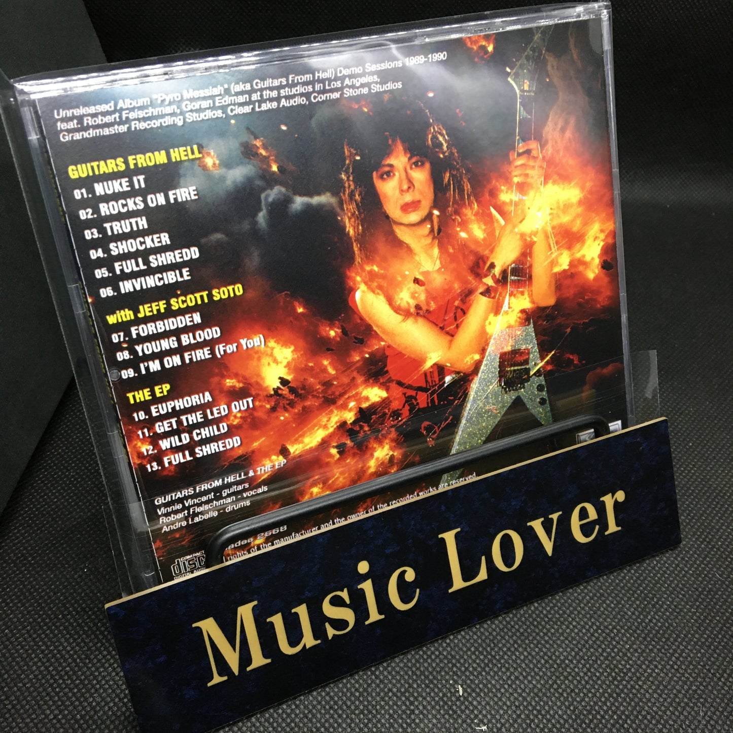 VINNIE VINCENT / GUITARS FROM HELL + THE EP (1CDR)