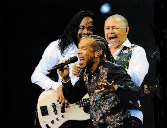 Earth, Wind & Fire / Lucca Summer Festiva 2016 STEREO SOUNDBOARD (2CDR)