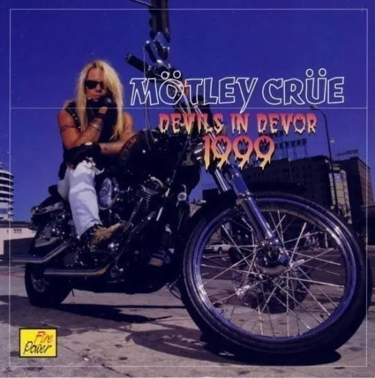 MOTLEY CRUE / DEVILS IN DEVOR (2CD)