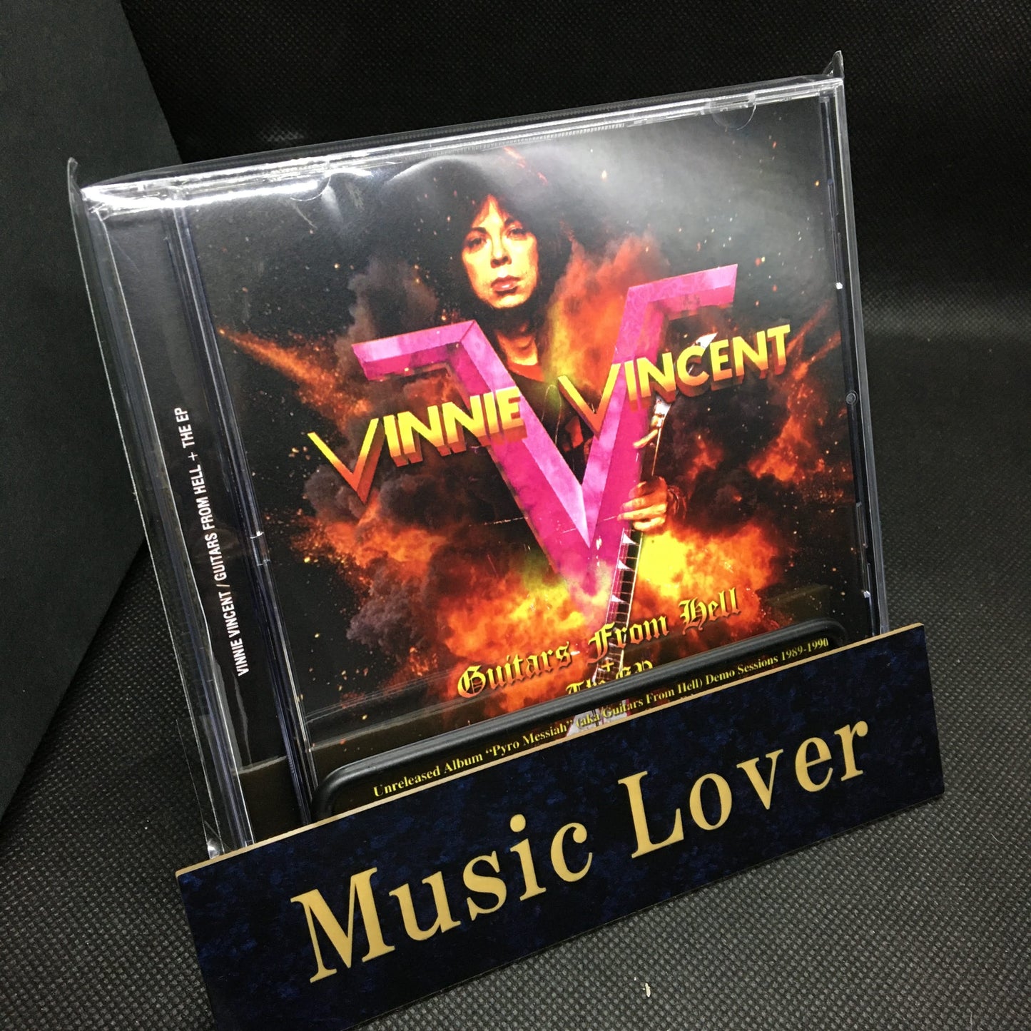 VINNIE VINCENT / GUITARS FROM HELL + THE EP (1CDR)