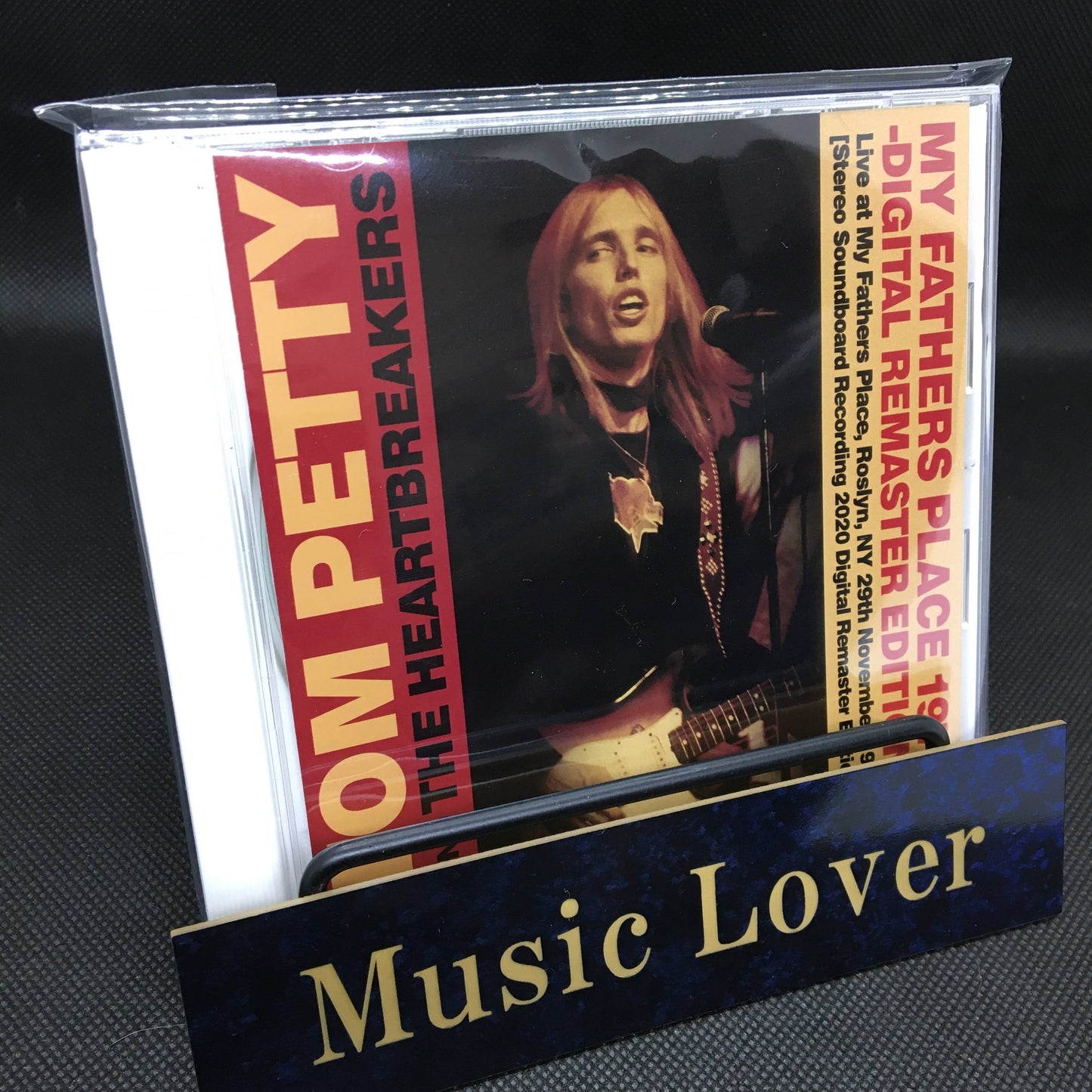 Tom Petty And The Heartbreakers / My Fathers Place 1977 (1CDR)