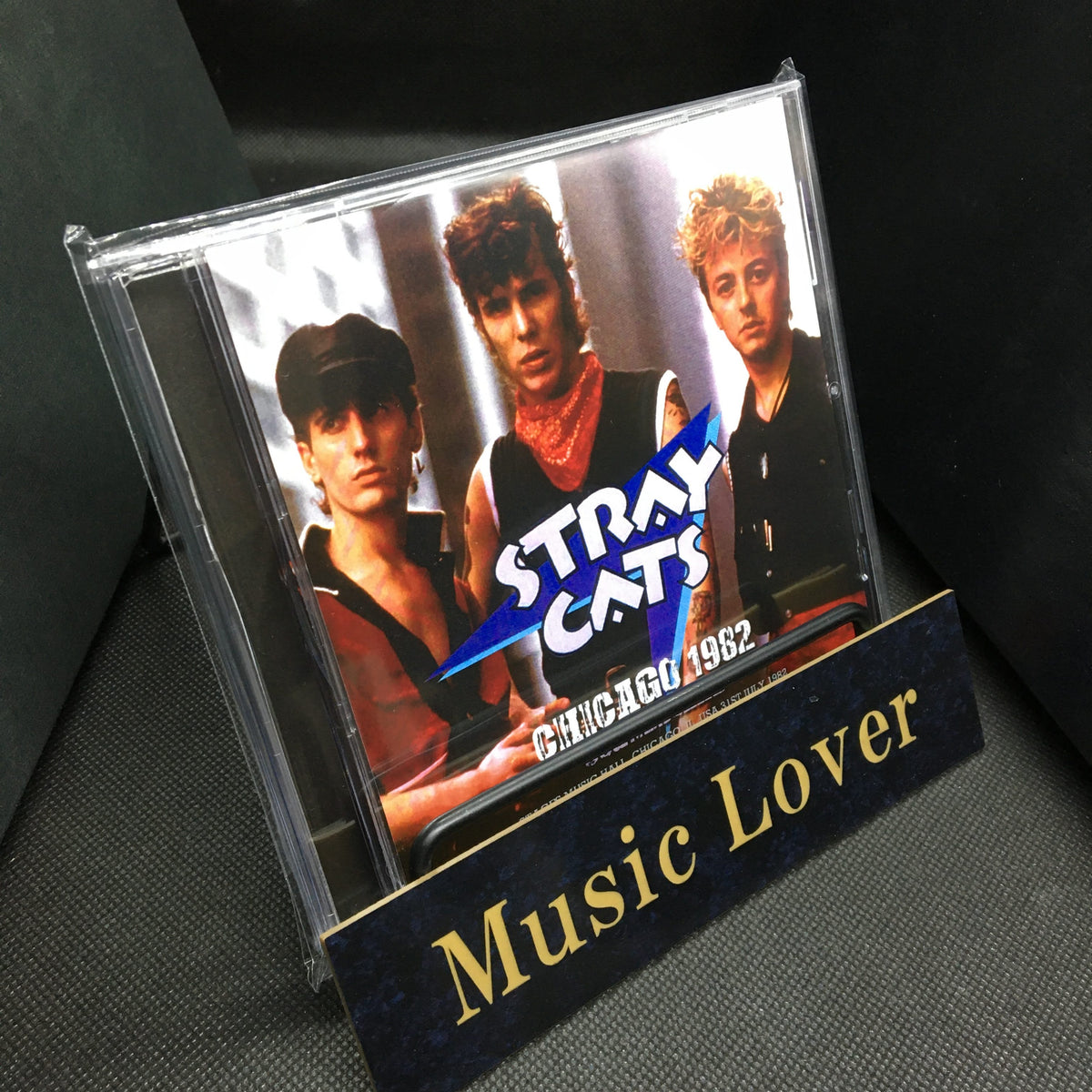 STRAY CATS / CHICAGO 1982 SOUNDBOARD (1CDR)