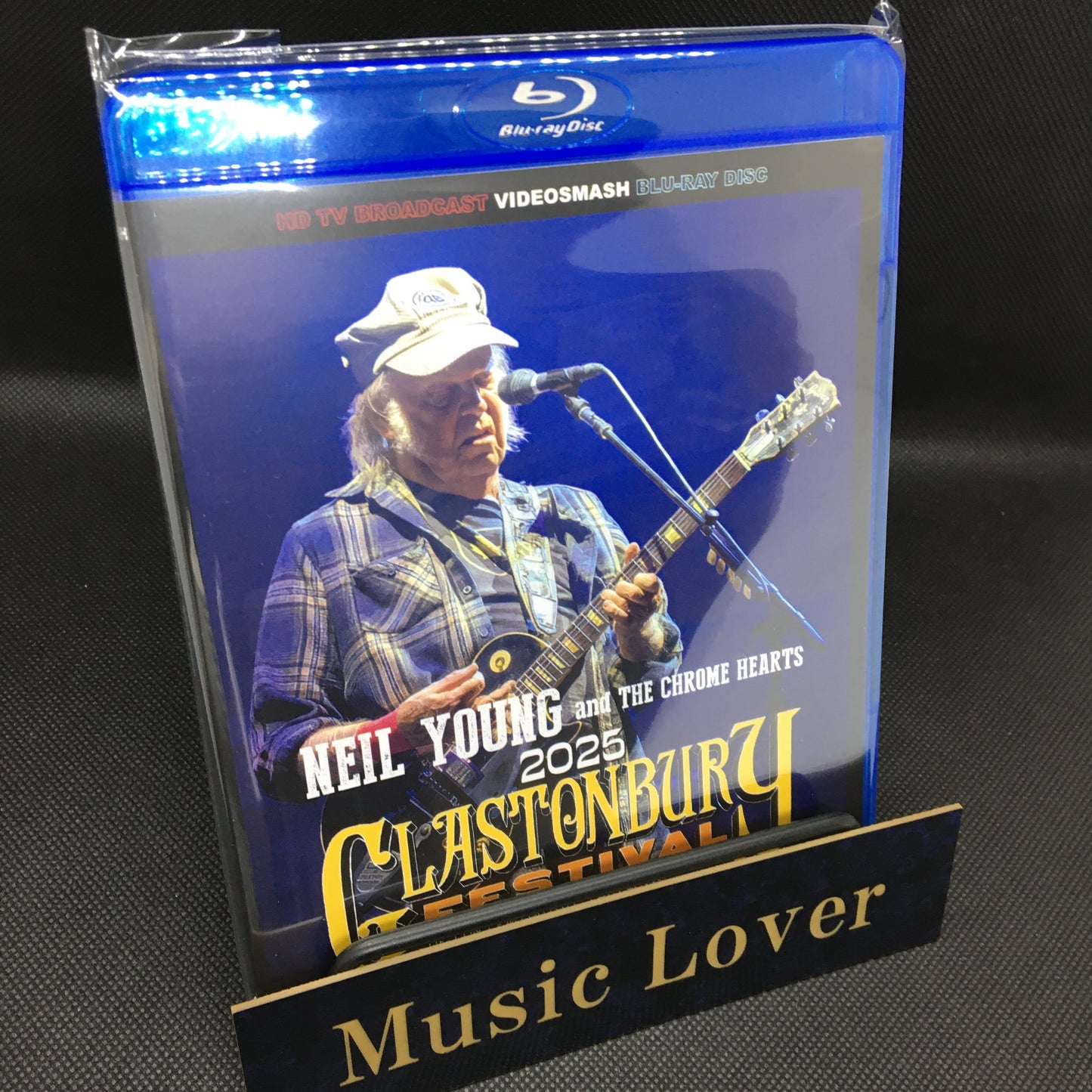 NEIL YOUNG and THE CHROME HEARTS / GLASTONBURY FESTIVAL 2025 HD Pro-shot (1BDR)
