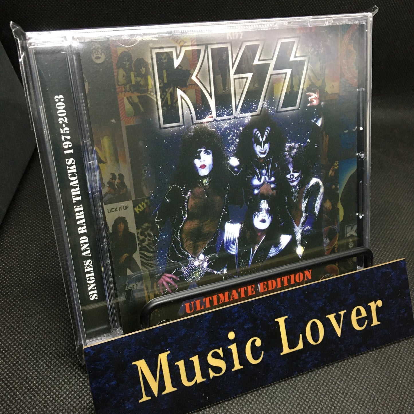 KISS / ULTIMATE EDITION SINGLES AND RARE TRACKS 1975-2003 (1CD)